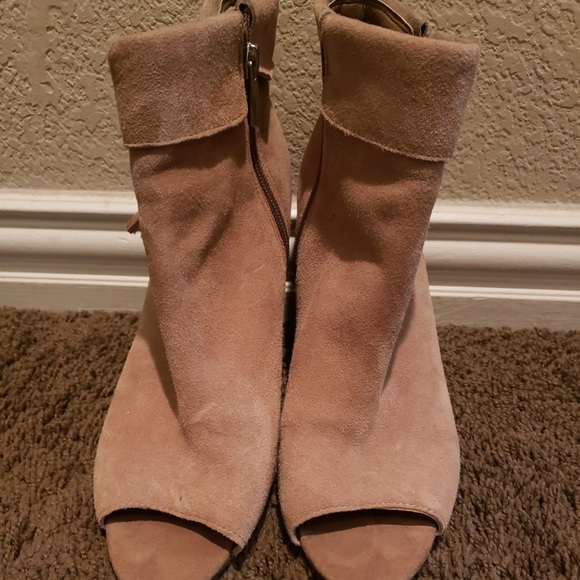 jessica simpson peep toe booties